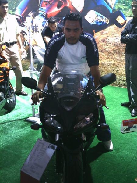 moi sur la honda 1000